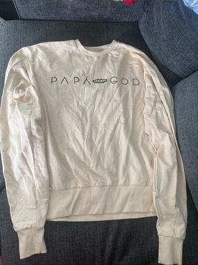Agapé Papá God tan sweater